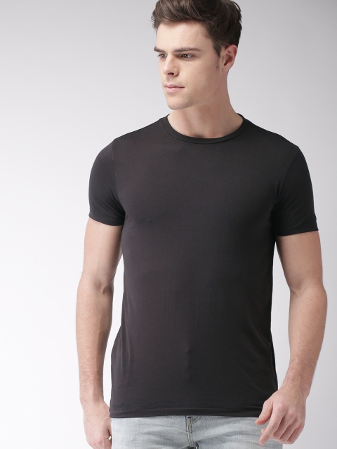 

Scotch & Soda Men Black Solid Round Neck T-shirt