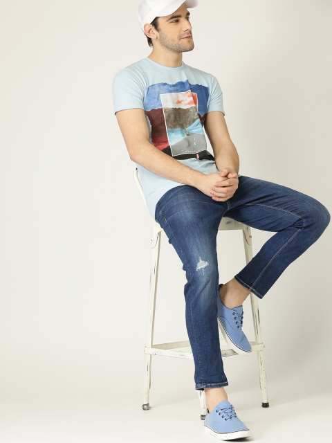 

United Colors of Benetton Men Blue Printed Round Neck T-shirt
