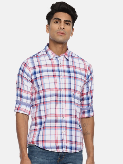 

Pepe Jeans Men White & Red Regular Fit Checked Casual Shirt