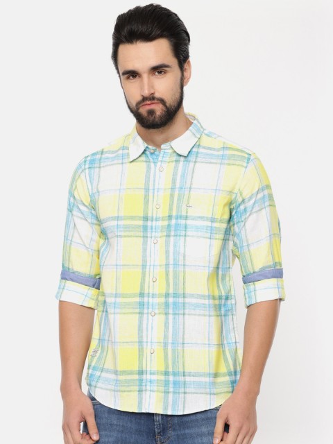 

Pepe Jeans Men Yellow & White Regular Fit Checked Casual Shirt