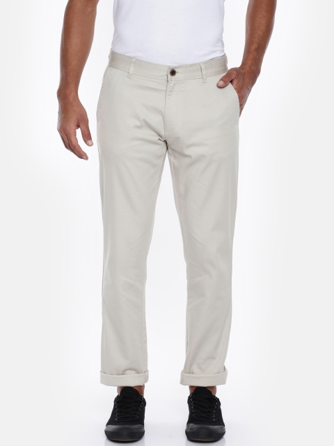 

British Club Men Beige Slim Fit Printed Chinos