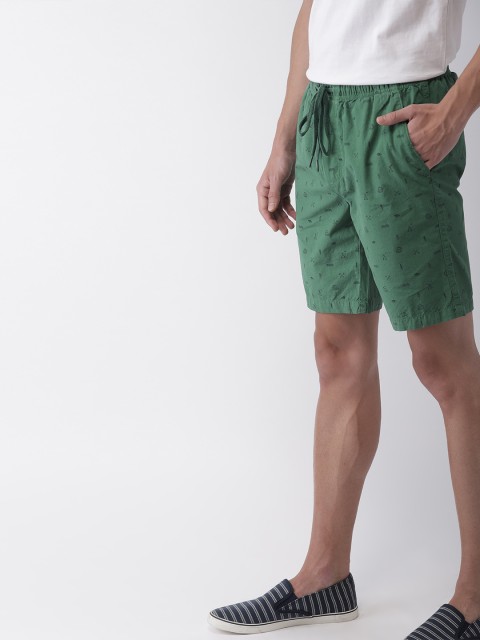 

Mast & Harbour Men Green Printed Regular Fit Regular Shorts