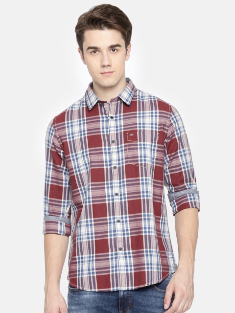 

Lee Cooper Men Rust & Off-White Regular Fit Checked Casual Shirt