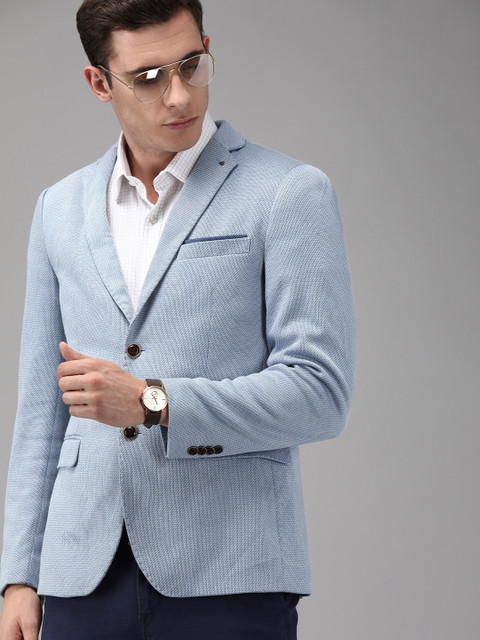 

Arrow Men Blue & White Self-Design Single-Breasted Zero Calorie Fit Casual Blazer