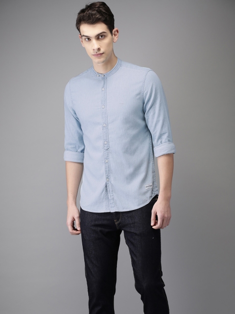 

Flying Machine Men Blue Regular Fit Chambray Faded Casual Shirt