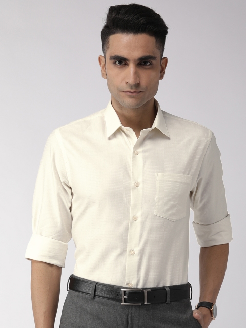 

Arrow Men Cream-Coloured Slim Fit Self Design Formal Shirt
