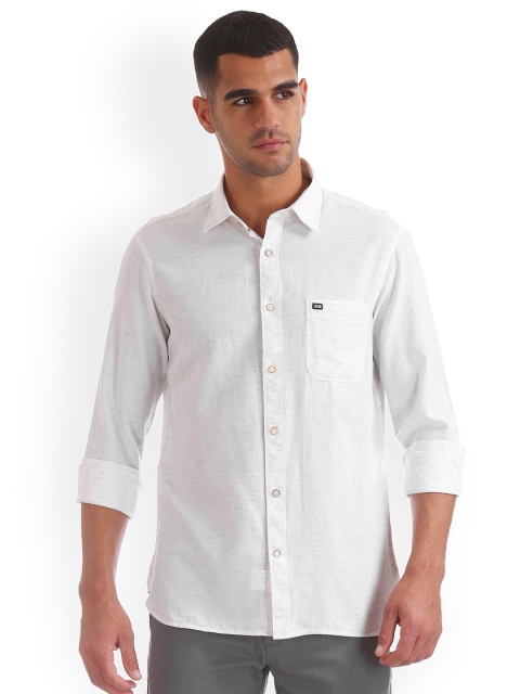 

Arrow Sport Men Off-White Regular Fit Solid Casual Shirt