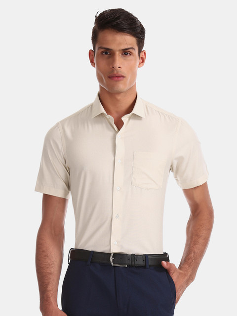 

Arrow New York Men Beige Slim Fit Solid Formal Shirt