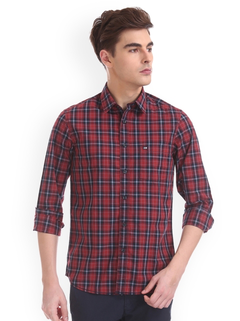 

Arrow Sport Men Red & Blue Regular Fit Checked Casual Shirt