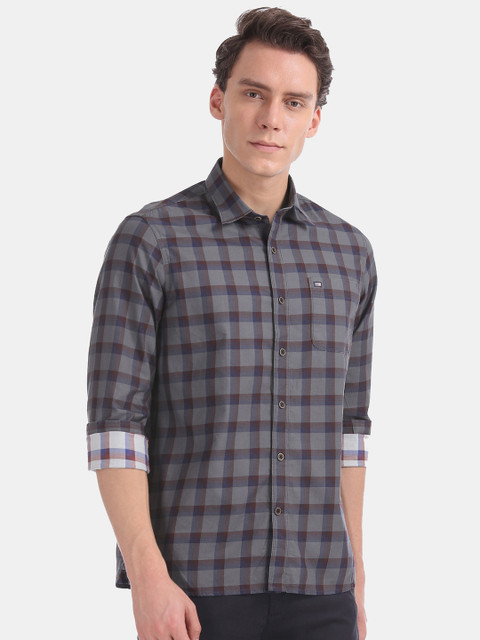 

Arrow Sport Men Charcoal Grey & Brown Slim Fit Checked Casual Shirt