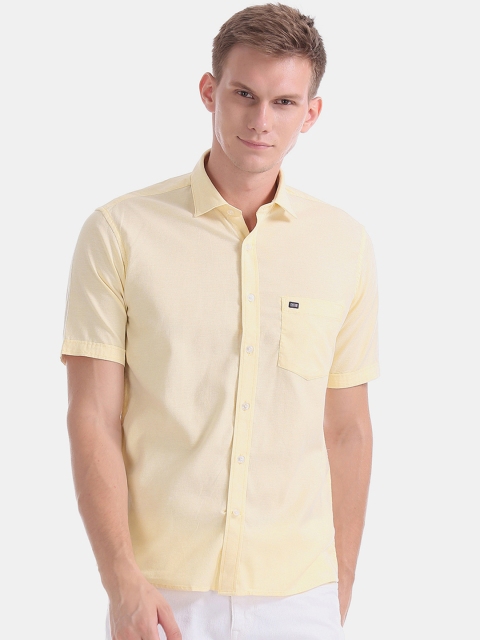 

Arrow Sport Men Yellow Slim Fit Casual Shirt