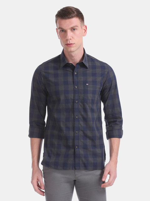 

Arrow Sport Men Navy Blue & Charcoal Grey Slim Fit Checked Casual Shirt