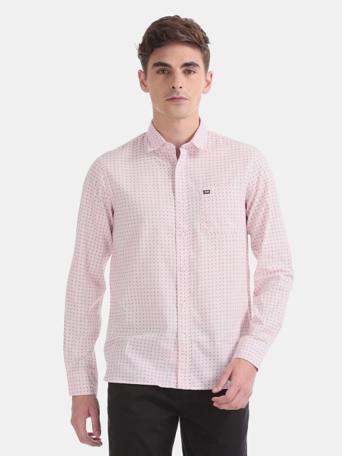 

Arrow Sport Men Pink & Blue Slim Fit Printed Smart Casual Shirt