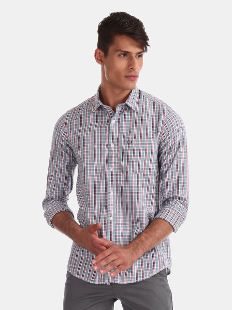 

Arrow Sport Men Grey & Red Slim Fit Checked Casual Shirt