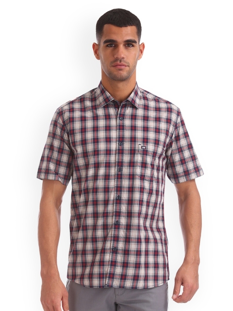 

Arrow Sport Men Beige & Red Regular Fit Checked Casual Shirt