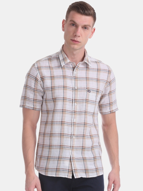 

Arrow Sport Men Cream-Coloured Tartan Checked Casual Cotton Shirt