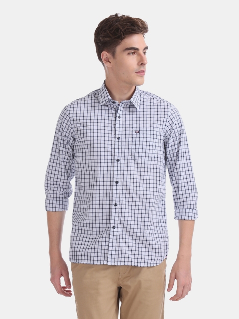 

Arrow Sport Men White & Navy Blue Slim Fit Checked Casual Shirt