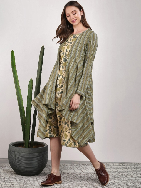 

Sangria Women Green Printed A-Line Dress with Shrug