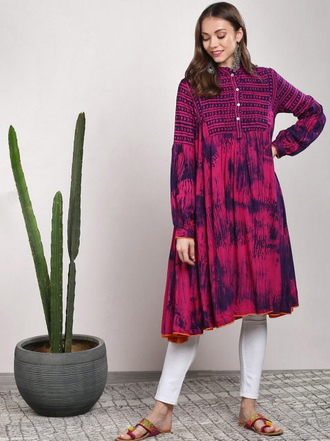 

Sangria Women Pink & Navy Blue Dyed Anarkali Kurta