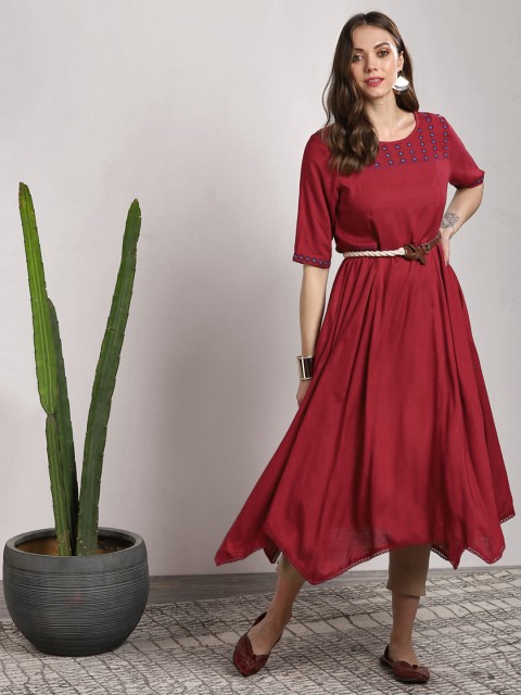 

Sangria Women Maroon Embroidered Asymmetric Anarkali Kurta