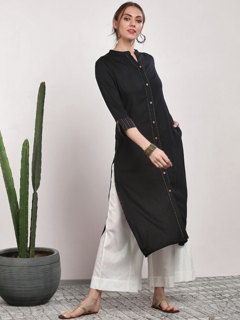 

Sangria Women Black Solid Straight Kurta