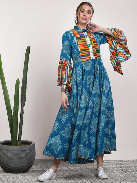 

Sangria Women Blue Printed Maxi Dress