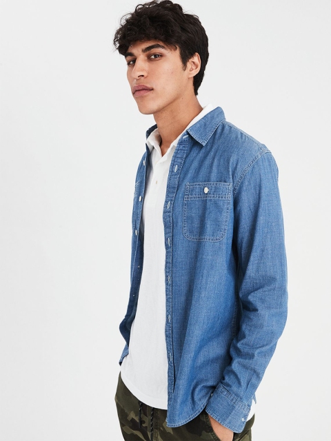 

AMERICAN EAGLE OUTFITTERS Men Blue Regular Fit Faded Casual Chambray Shirt