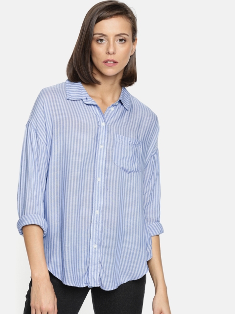 

AMERICAN EAGLE OUTFITTERS Women Blue Oversized Fit Striped Casual Shirt