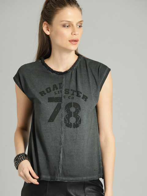 

Roadster Women Black Washed Graphic Pure Cotton Top With Fringe