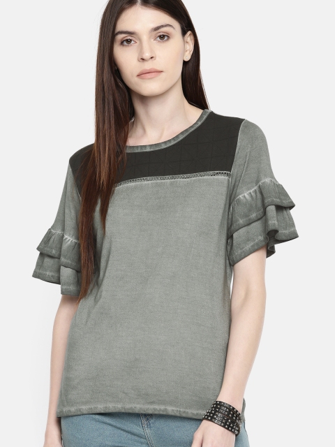 

Roadster Women Charcoal Grey & Black Colourblocked Top