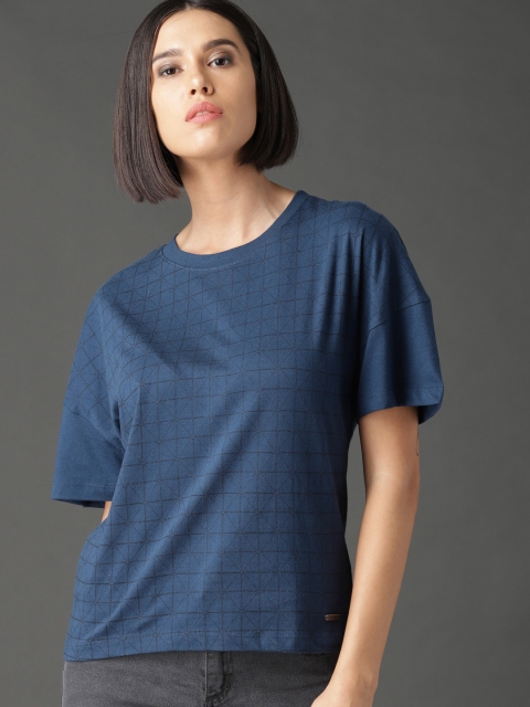 

Roadster Women Blue Printed Round Neck T-shirt