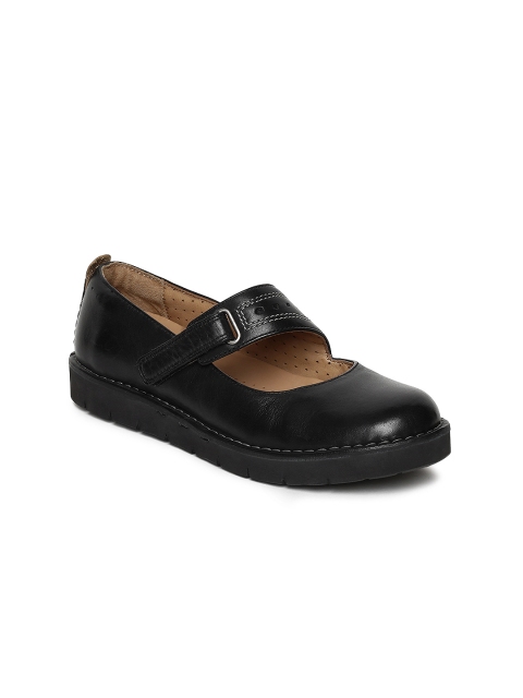 

Clarks Women Black Solid Leather Ballerinas