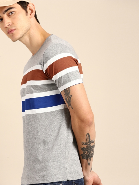 

ether Men Grey Melange Striped Round Neck T-shirt