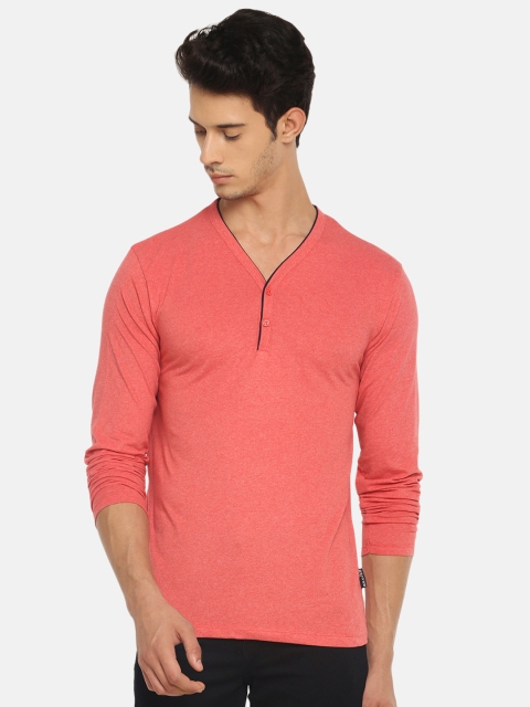 

Braveo Men Pink Solid Henley Neck T-shirt