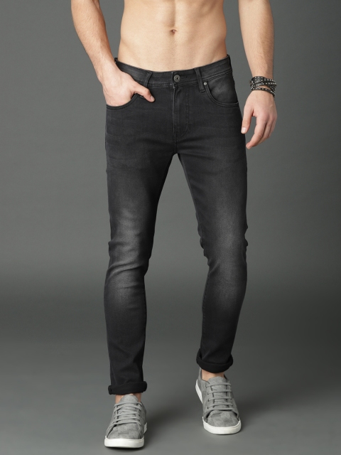 

Roadster Men Black Skinny Fit Mid-Rise Clean Look Stretchable Jeans