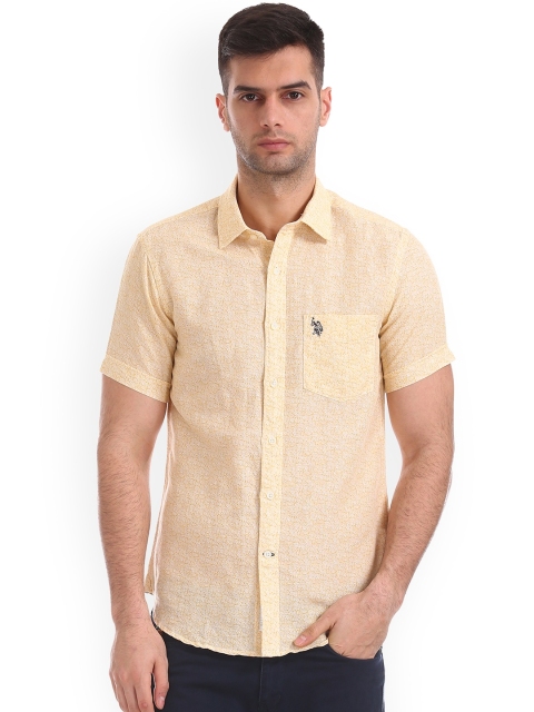 

U.S. Polo Assn. Men Yellow Regular Fit Printed Casual Shirt