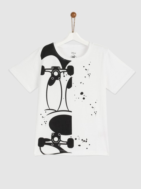 

YK Disney Boys White & Black Printed Round Neck T-shirt