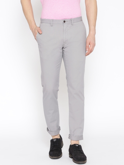 

Polo Ralph Lauren Grey Solid Slim Fit Chinos