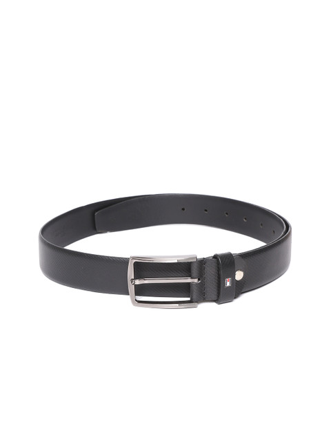 

Tommy Hilfiger Men Black Textured Leather Belt