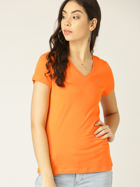 

United Colors of Benetton Women Orange Solid V-Neck T-shirt