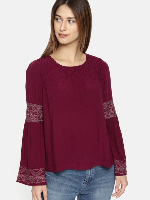 

AMERICAN EAGLE OUTFITTERS Women Burgundy Solid Top