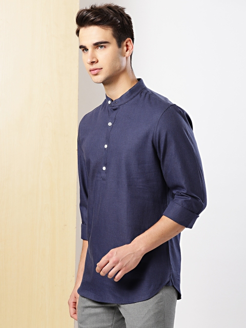 

INVICTUS Men Navy Slim Fit Solid Casual Shirt, Navy blue