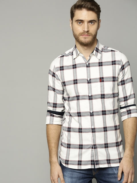 

French Connection Men White & Navy Blue Slim Fit Checked Casual Shirt