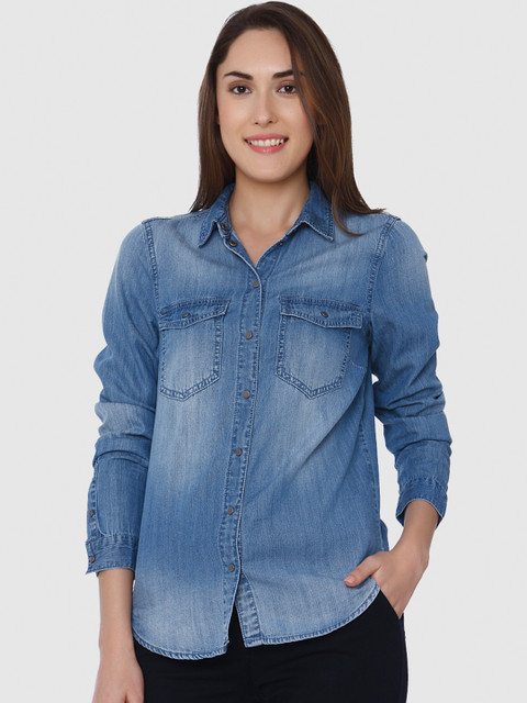 

Vero Moda Women Blue Regular Fit Faded Denim Casual Shirt