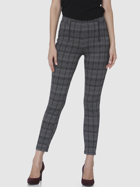 

Vero Moda Women Black Checked Cropped Treggings