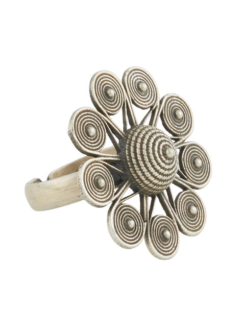 

ahilya Sterling Silver Quill Ring