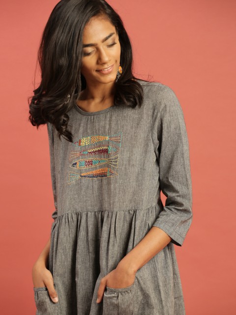 

Taavi Women Grey Solid Kantha Midi Dress with Pockets and Embroidery