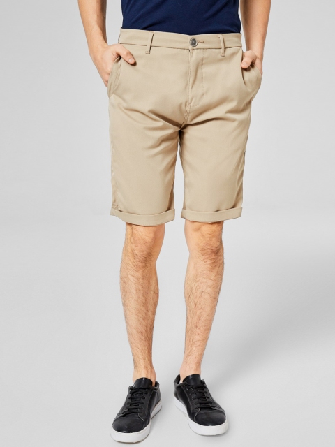 

ESPRIT Men Beige Solid Slim Fit Shorts