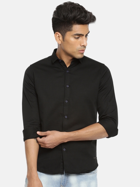 

Bossini Men Black Regular Fit Solid Casual Shirt