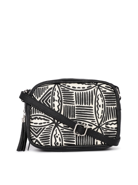 

Kanvas Katha Women Black & White Printed Sling Bag